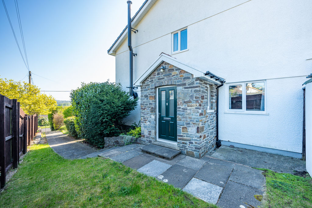 Side Elevation- click for photo gallery